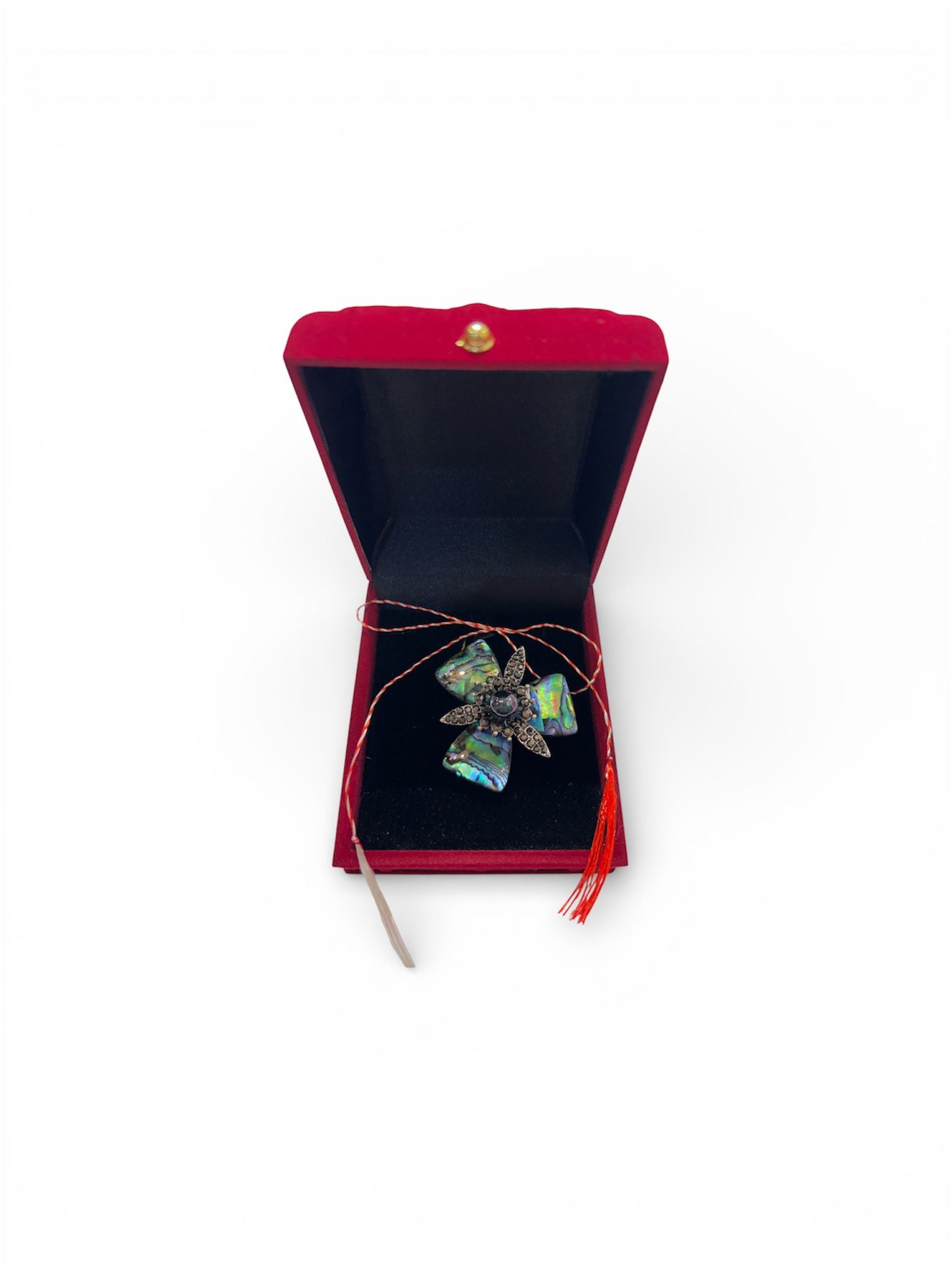 Martisor brosa sidefata,design floare,5 cm