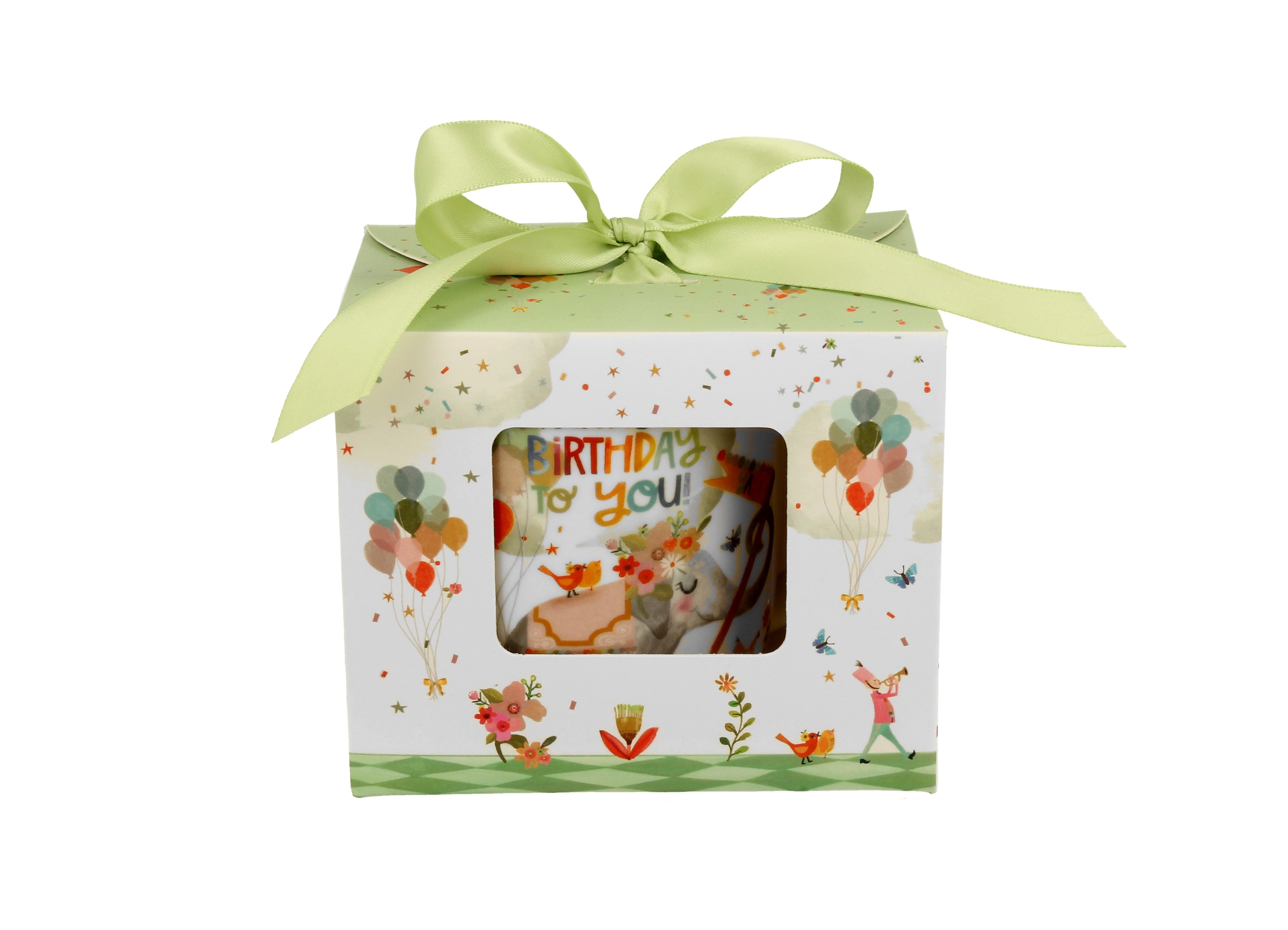 Cana de ocazie cu infuzor „Happy Birthday ” intr-o cutie cu funda, portelan, 400 ml