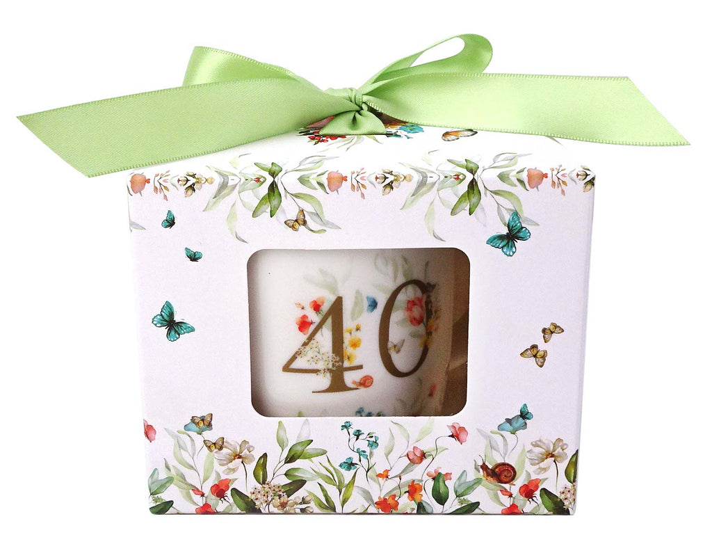 Cană de ziua de naștere „40” într-o cutie cu fundă