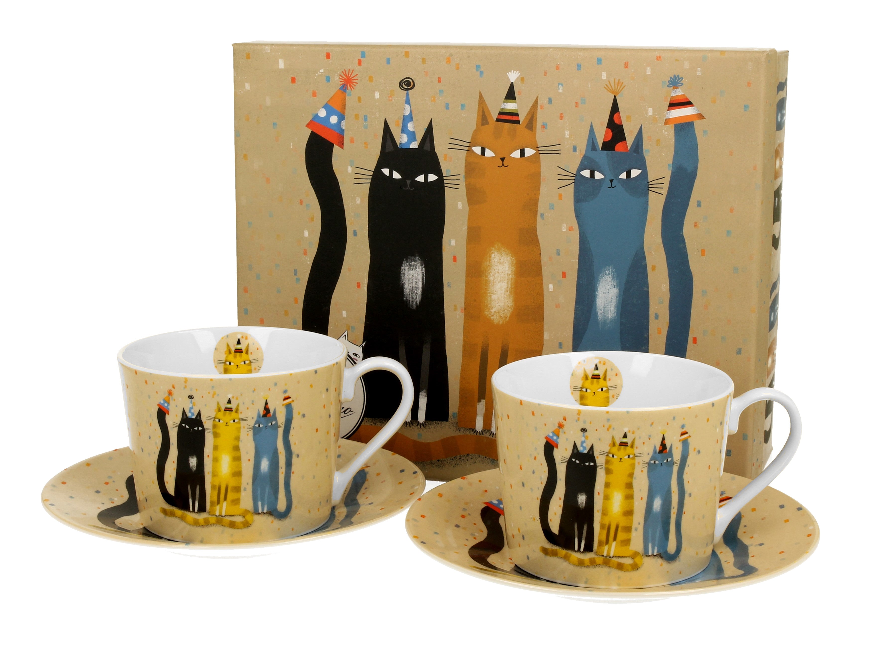 Set de 2 cești cafea din porțelan Duo de 230 ml, cu farfurie și design jucăuș de Pisici Petrecărețe, ideal pentru iubitorii de pisici